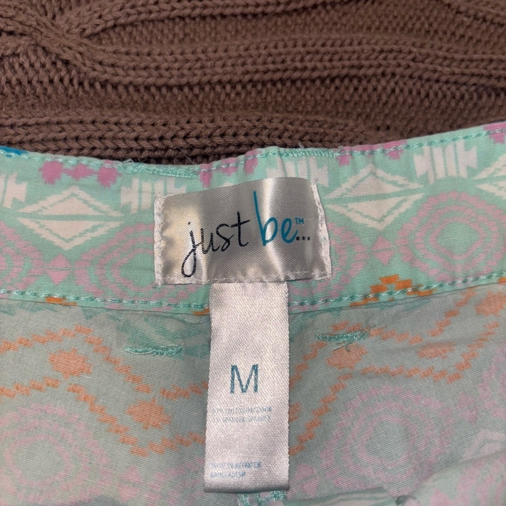 Patterned Women's Shorts - Picture 2 of 2